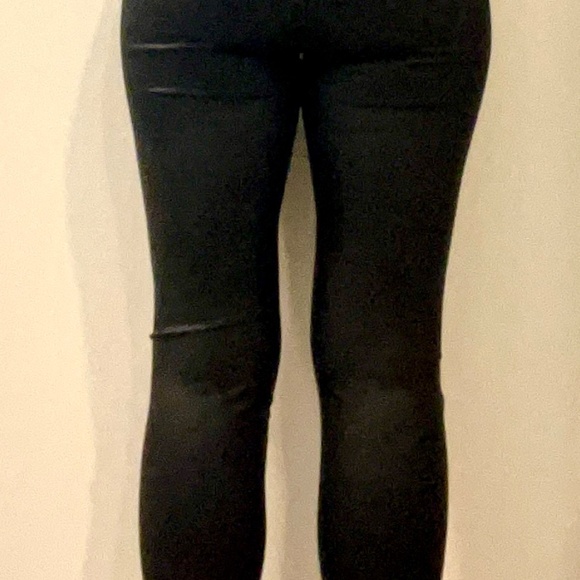 Faux leather pants/ capris size S (USA), M (EUR) - Picture 3 of 5